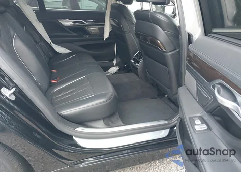 2020 BMW 740 z USA, uszkodzony, nr VIN WBA7T2C0XLCD53524